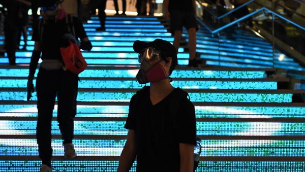 Protesters attend a flash mob rally inside a shopping mall in the Sha Tin district in Hong Kong on October 13, 2019. Protesters attend a flash mob rally inside a shopping mall in the Sha Tin district in Hong Kong on October 13, 2019. - Sputnik International