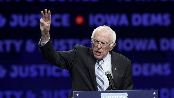 Democratic presidential candidate Sen. Bernie Sanders speaks during the Iowa Democratic Party's Liberty and Justice Celebration, Friday, 1 November 2019, in Des Moines, Iowa. - Sputnik International