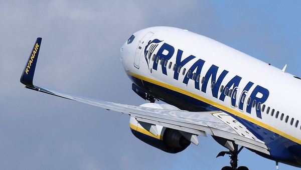 Boeing 737 Ryanair - Sputnik International