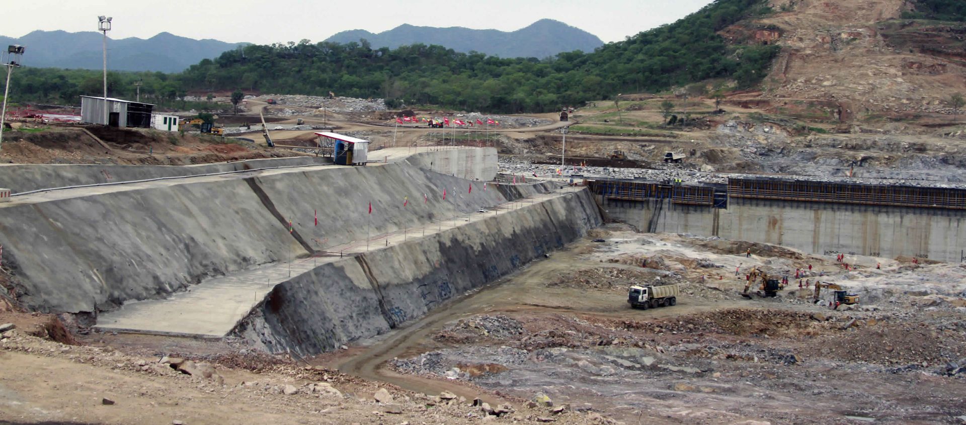 Construction work takes place, at the site of the Grand Ethiopian Renaissance Dam near Assosa, Ethiopia - Sputnik International, 1920, 27.07.2021
