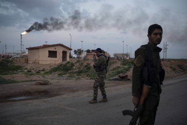 Prominent Journalist Accuses CIA of Using COVID-19 Crisis to Quietly Seize Syria’s Oil Prominent Journalist Accuses CIA of Using COVID-19 Crisis to Quietly Seize Syria’s Oil - Sputnik International