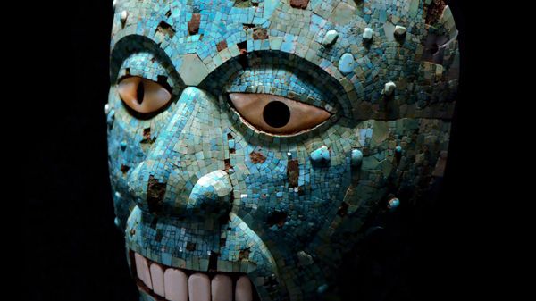 Turquoise mosaic mask of Xiuhtecuhtli, the god of fire. Aztec or Mixtec (AD 1400-1521), in the British Museum. - Sputnik International