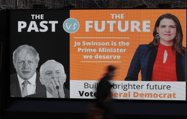 Four-Question Brexit Challenge: Boris Johnson to Face Off Against Jeremy Corbyn in First TV Debate - Sputnik International