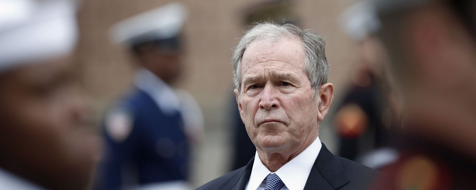 Former President George W. Bush leaves St. Martin's Episcopal Church in Houston after the funeral service for his father Former President George W. Bush leaves St. Martin's Episcopal Church in Houston after the funeral service for his father - Sputnik International, 1920, 19.03.2021
