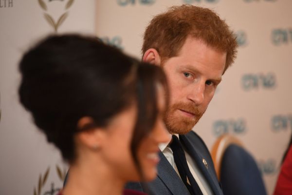 Meghan Markle Finds Being ‘Pitted Against’ Future Queen Kate Middleton ‘Challenging’ Claims Source Meghan Markle Finds Being ‘Pitted Against’ Future Queen Kate Middleton ‘Challenging’ Claims Source - Sputnik International