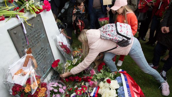 Immortal Regiment in Paris - Sputnik International
