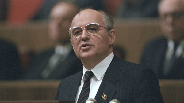 Soviet General Secretary Mikhail Gorbachev speaking at the 27th Congress of the Communist Party of the Soviet Union, March 6, 1986. - Sputnik International