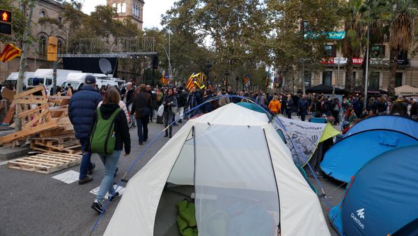 Catalan protesters gather on the eve of the general elections, at University square in Barcelona, Spain, November 9, 2019 Catalan protesters gather on the eve of the general elections, at University square in Barcelona, Spain, November 9, 2019 - Sputnik International