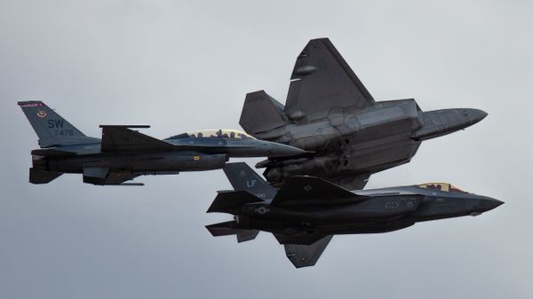 U.S. Air Force F-16 Viper, F-35 Lighting II and F-22 Raptor fly in formation during the Heritage Flight Course at Davis-Monthan Air Force Base, Ariz., March 2, 2019 - Sputnik International