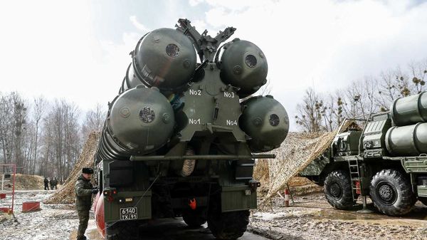  Russian S-400 Triumph missile system launchers  - Sputnik International