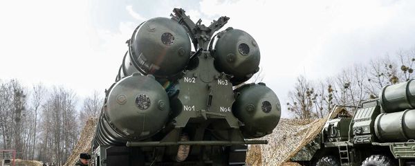  Russian S-400 Triumph missile system launchers  - Sputnik International