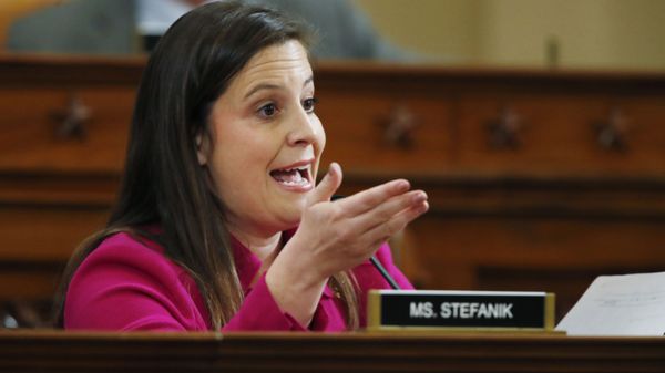 Rep. Elise Stefanik, R-N.Y., questions former Ambassador to Ukraine Marie Yovanovitch testify before the House Intelligence Committee on Capitol Hill in Washington, Friday, Nov. 15, 2019, during the second public impeachment hearing of President Donald Trump's efforts to tie U.S. aid for Ukraine to investigations of his political opponents. - Sputnik International
