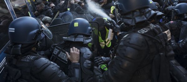 Police use pepper spray during a yellow vest demonstration marking the one year anniversary of the movement in Marseille, southern France, Saturday, 16 November, 2019.  - Sputnik International