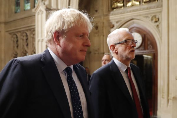 Boris Johnson Set to Woo Business with Tax Cuts and End Brexit Uncertainty  Ahead of December Poll - Sputnik International