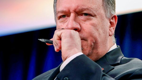 U.S. Secretary of State Mike Pompeo answers questions during a news briefing at the State Department in Washington, U.S., November 18, 2019 - Sputnik International