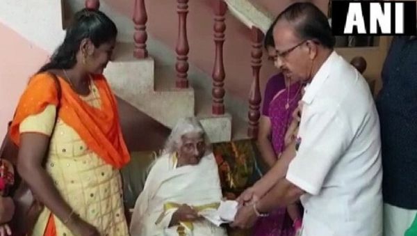  105-year-old granny from Kerala appears for class 4 exams - Sputnik International