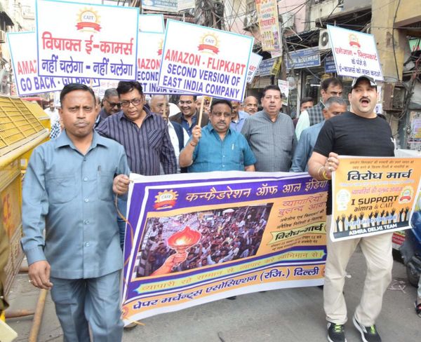 Hundreds of Thousands Rally in India Against Amazon, Flipkart  - Photos - Sputnik International