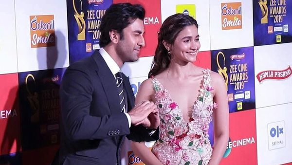 Alia Bhatt & Ranbir Kapoor   - Sputnik International