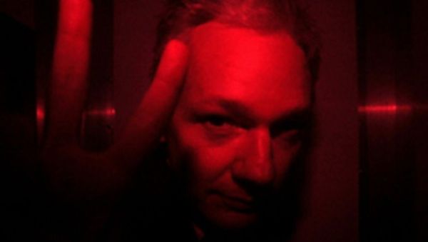 Julian Assange V - Sputnik International