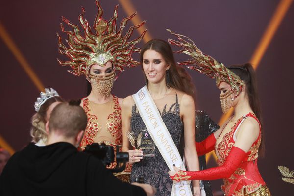 Anastasia Zhuchkova won the first prize at the 'Miss Fashion 2019 - Goddess of the Universe' competition in Moscow - Sputnik International