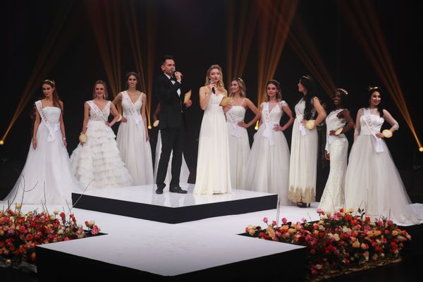 Hosts announce the finalists of the 'Miss Fashion 2019 - Goddess of the Universe' competition in Moscow - Sputnik International