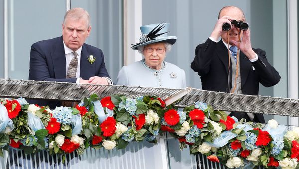  Britain's Queen Elizabeth watches the Epsom Derby with Prince Andrew (L) and Prince Philip, the Duke of Edinburgh, in Epsom, south of London June 1, 2013 - Sputnik International