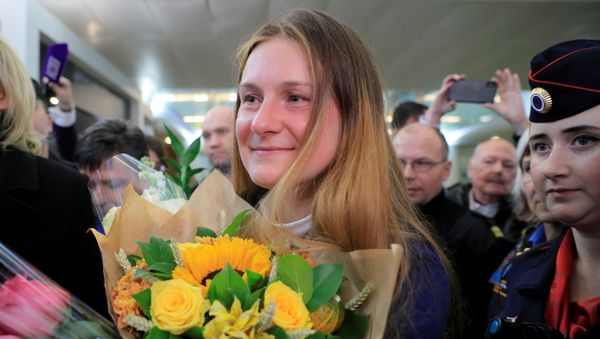Maria Butina at Sheremetyevo International Airport outside Moscow - Sputnik International