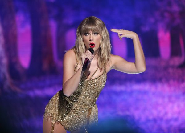 2019 American Music Awards - Show - Los Angeles, California, US, 24 November 2019. Taylor Swift performs a medley. 2019 American Music Awards - Show - Los Angeles, California, US, 24 November 2019. Taylor Swift performs a medley. - Sputnik International
