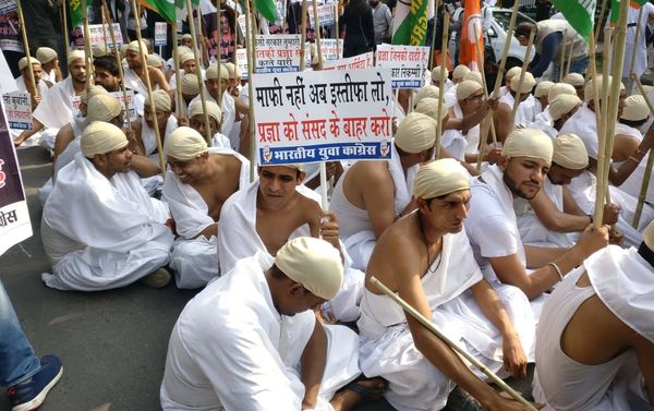 Massive Protests Outside and Inside Indian Parliament over Controversial Remark by Pragya Thakur Massive Protests Outside and Inside Indian Parliament over Controversial Remark by Pragya Thakur - Sputnik International