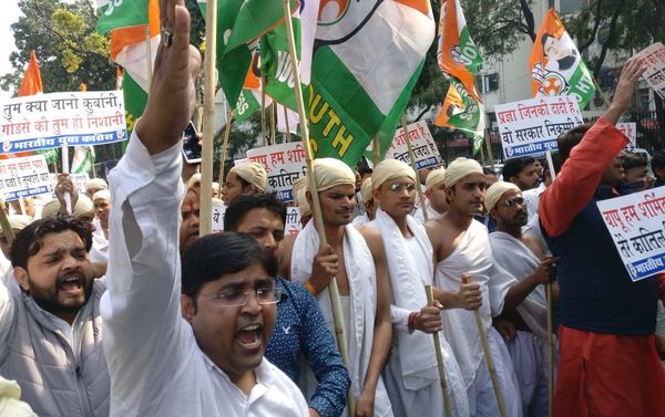 Massive Protests Outside and Inside Indian Parliament over Controversial Remark by Pragya Thakur Massive Protests Outside and Inside Indian Parliament over Controversial Remark by Pragya Thakur - Sputnik International