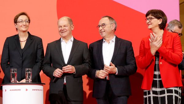 Klara Geywitz and Olaf Scholtz With Saskia Esken and Norbert Walter-Borjans - Sputnik International