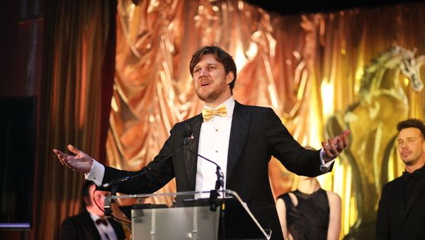 Russian Film Week and Golden Unicorn Awards founder and general producer, Filip Perkon, opens the ceremony with a speech at the Sheraton Grand Park Lane in London on 30 November - Sputnik International