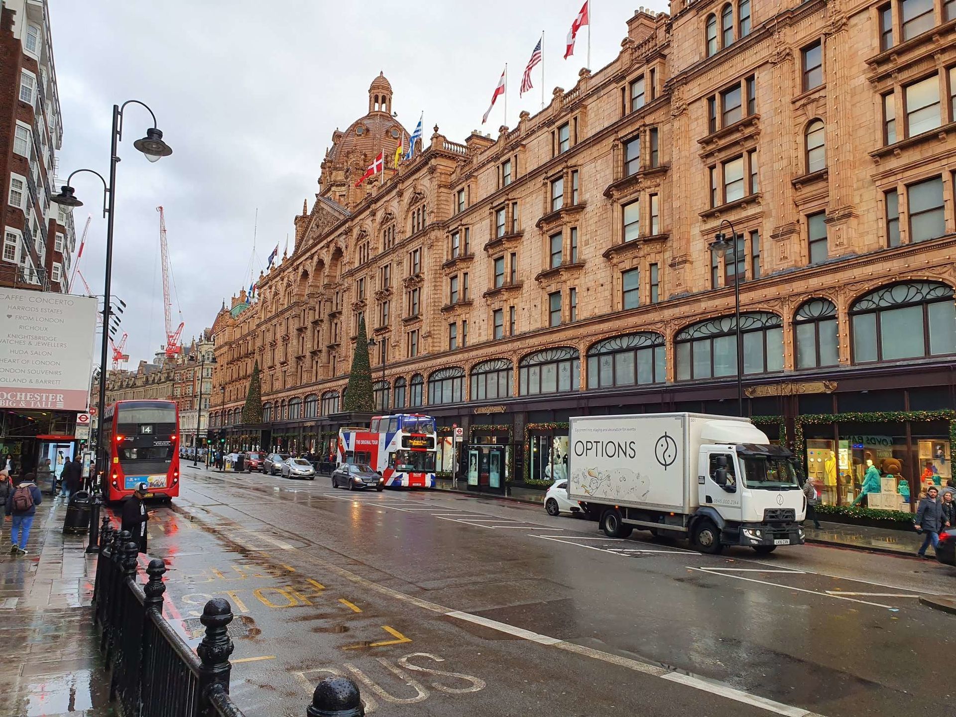 Harrods in Knightsbridge - Sputnik International, 1920, 05.10.2021