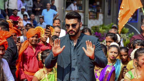 Bollywood actor Arjun Kapoor gestures as he attends the song launch of his upcoming Hindi film 'Panipat' directed by Ashutosh Gowariker in Mumbai on November 23, 2019.  - Sputnik International