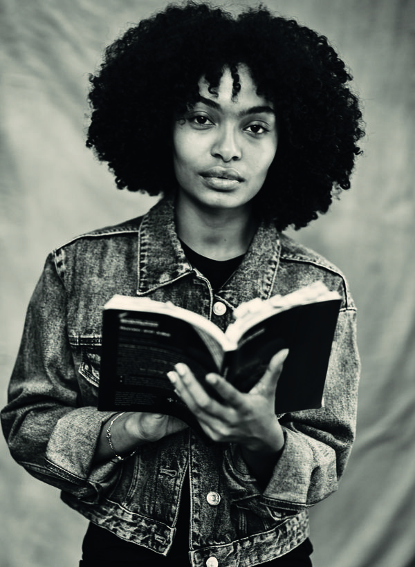 Actress Yara Shahidi in the Looking for Juliet 2020 Pirelli Calendar  - Sputnik International