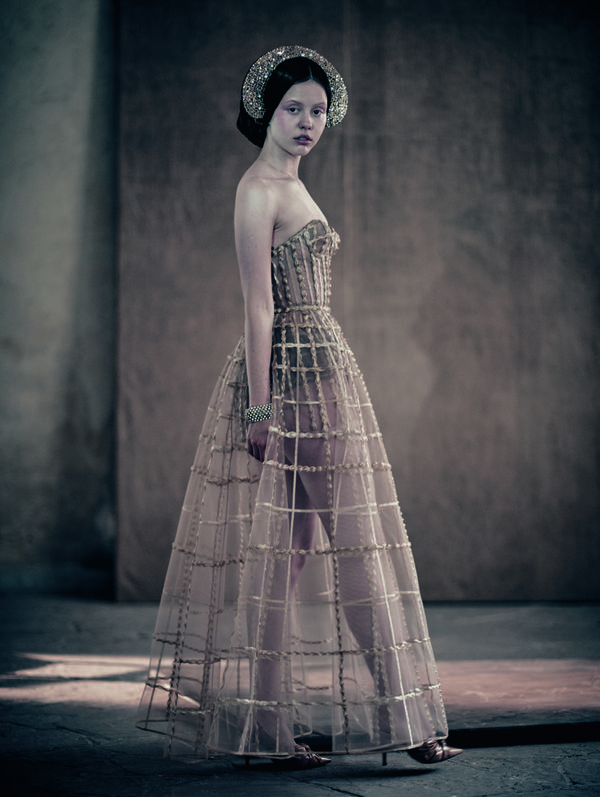 Actress Mia Goth in the Looking for Juliet 2020 Pirelli Calendar  - Sputnik International