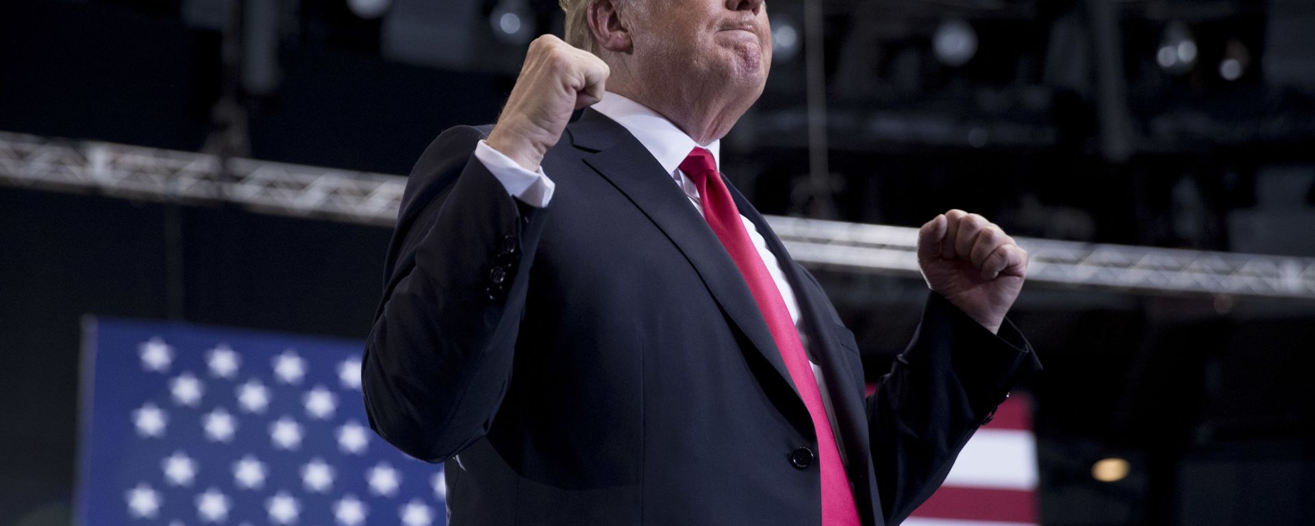President Donald Trump shakes his fists as he finishes speaking at a rally at the Gaylord Opryland Resort and Convention Center, Tuesday, May 29, 2018, in Nashville, Tenn President Donald Trump shakes his fists as he finishes speaking at a rally at the Gaylord Opryland Resort and Convention Center, Tuesday, May 29, 2018, in Nashville, Tenn - Sputnik International, 1920, 15.08.2022