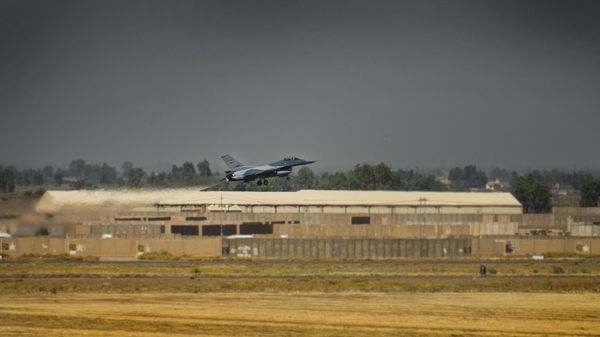 An Iraqi F-16 Fighting Falcon fighter aircraft, assigned to the 9th Fighter Squadron, takes off prior to performing a Close Air Support Mission during Air Week at Balad Air Base, Iraq, June 17, 2019. The 9th FS conducted numerous CAS sorties that were controlled by Special Mission Controllers on the ground in support of Air Week. - Sputnik International
