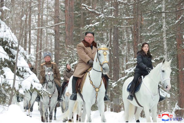 North Korean leader Kim Jong Un and his wife ride horses as they visit battle sites in areas of Mt Paektu, Ryanggang, North Korea, in this undated picture released by North Korea's Central News Agency (KCNA) on December 4, 2019. North Korean leader Kim Jong Un and his wife ride horses as they visit battle sites in areas of Mt Paektu, Ryanggang, North Korea, in this undated picture released by North Korea's Central News Agency (KCNA) on December 4, 2019. - Sputnik International