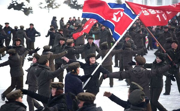This picture taken on December 2, 2019 and released from North Korea's official Korean Central News Agency (KCNA) on December 3, 2019 shows people dancing during a ceremony to mark the completion of the construction of the township of Samjiyon County. This picture taken on December 2, 2019 and released from North Korea's official Korean Central News Agency (KCNA) on December 3, 2019 shows people dancing during a ceremony to mark the completion of the construction of the township of Samjiyon County. - Sputnik International