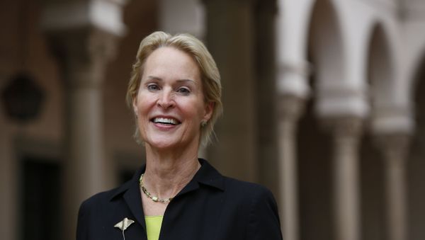 Nobel chemistry winner Frances Arnold poses for a photo at California Institute of Technology in Pasadena, Calif., Wednesday, Oct. 3, 2018 - Sputnik International