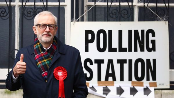 Britain's opposition Labour Party leader Jeremy Corbyn poses outside a polling station after voting in the general election in London, Britain, December 12, 2019 Britain's opposition Labour Party leader Jeremy Corbyn poses outside a polling station after voting in the general election in London, Britain, December 12, 2019 - Sputnik International
