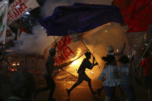 Protesters march around a burning effigy of Philippine President Rodrigo Duterte as they mark International Human Rights Day during a rally near the presidential palace in Manila, Philippines, Tuesday, Dec. 10, 2019 Protesters march around a burning effigy of Philippine President Rodrigo Duterte as they mark International Human Rights Day during a rally near the presidential palace in Manila, Philippines, Tuesday, Dec. 10, 2019 - Sputnik International