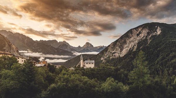 View of a church in the Dolomites, Italy View of a church in the Dolomites, Italy - Sputnik International