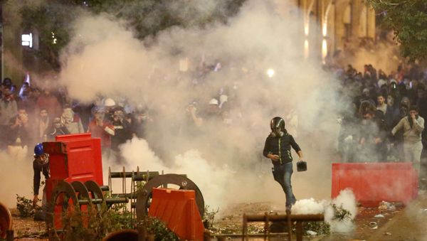 Anti-government protesters in downtown Beirut - Sputnik International