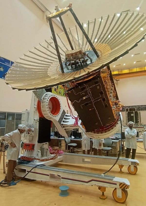 Watch: Successful Deployment of India's Spy Satellite's Hi-Tech Antenna in Orbit - Sputnik International