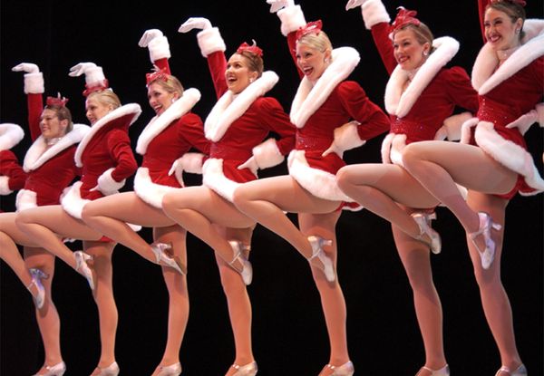 Santa, Baby! Ladies Show Off Their Kris Kringle Outfits - Sputnik International