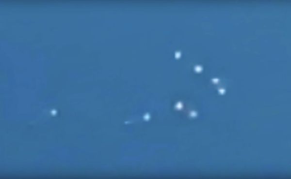 Alien Fleet or US Space Programme? Bizarre Objects Spotted in Sky Over New Mexico (Video) Alien Fleet or US Space Programme? Bizarre Objects Spotted in Sky Over New Mexico (Video) - Sputnik International