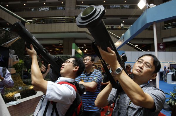 Taiwanese President Reportedly Ordered Anti-Tank Missiles for Office in Case of Chinese Invasion  - Sputnik International