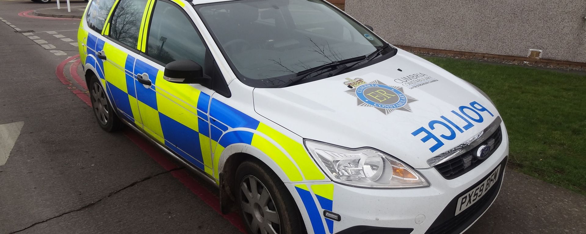Cumbria police car, with POLICE in mirror writing (ECILOP). - Sputnik International, 1920, 11.03.2024